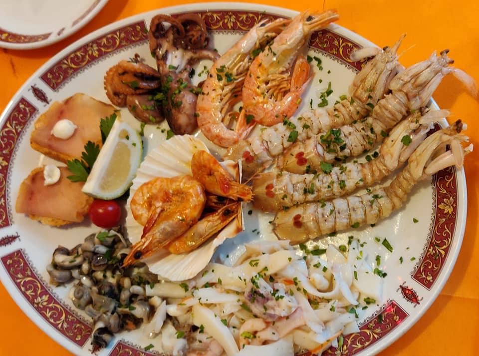 Ristorante di pesce per famiglie a Caorle · foto 38