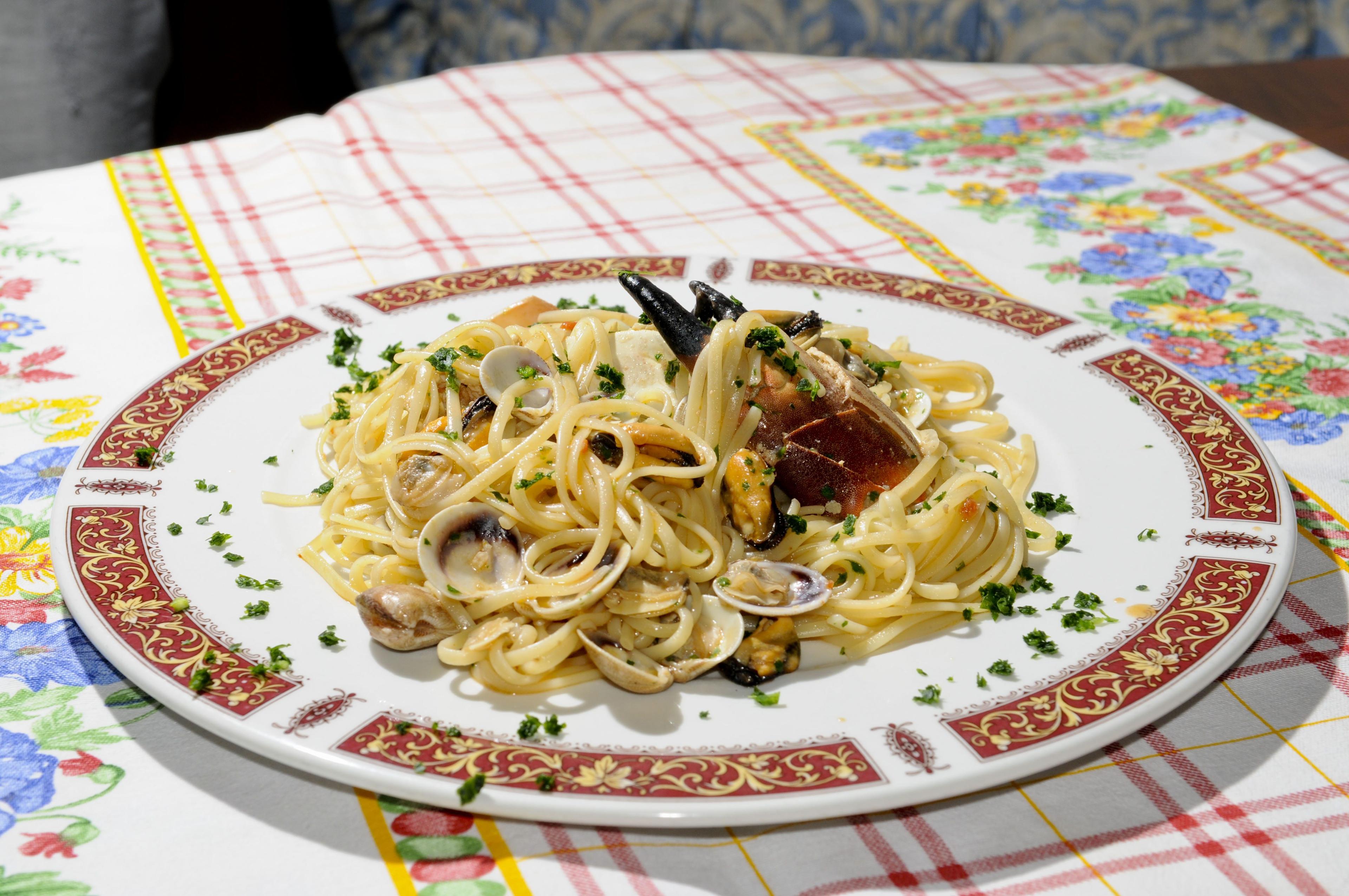Ristorante di pesce per famiglie a Caorle · foto 4