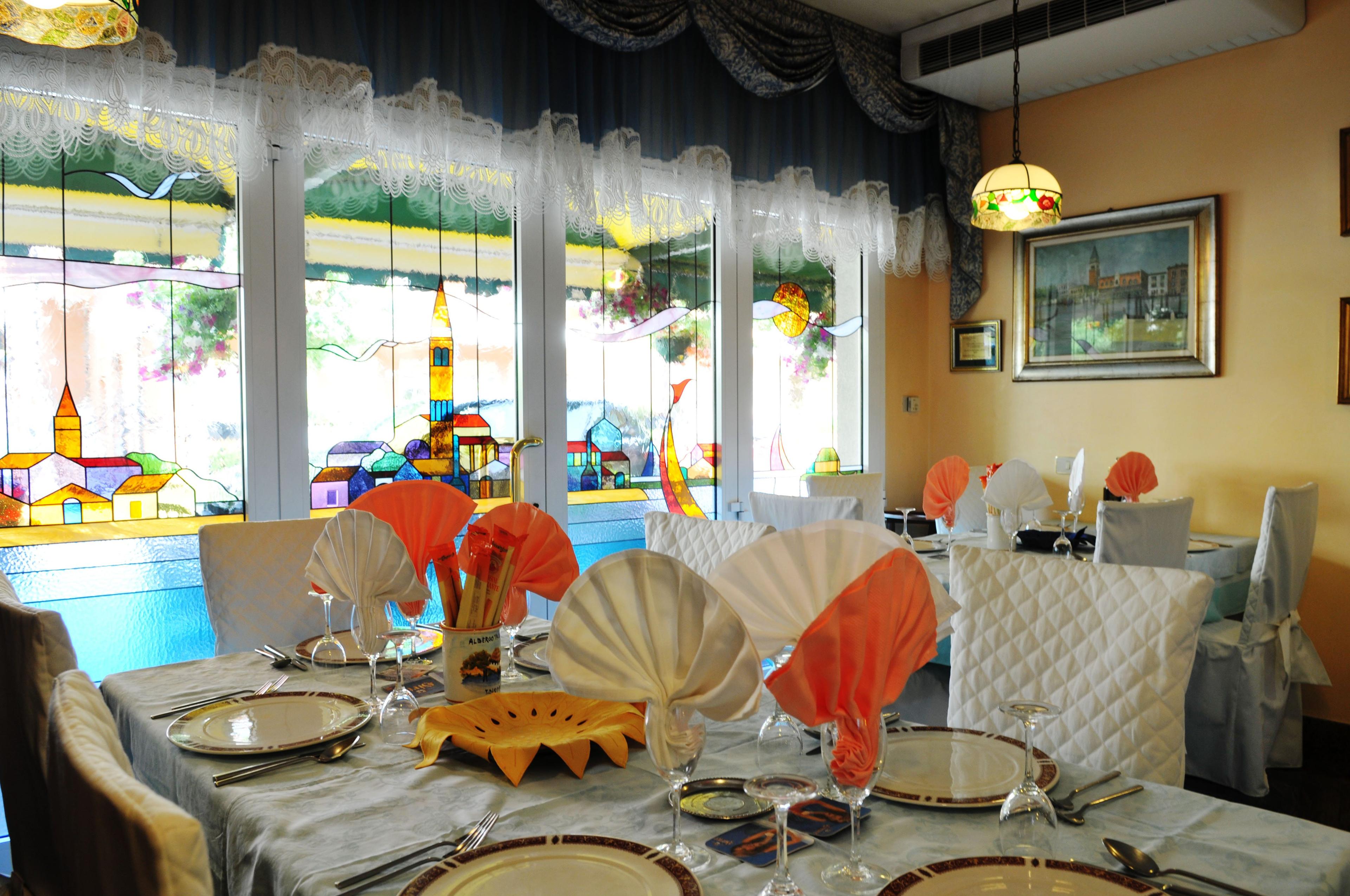Ristorante di pesce per famiglie a Caorle · foto 24