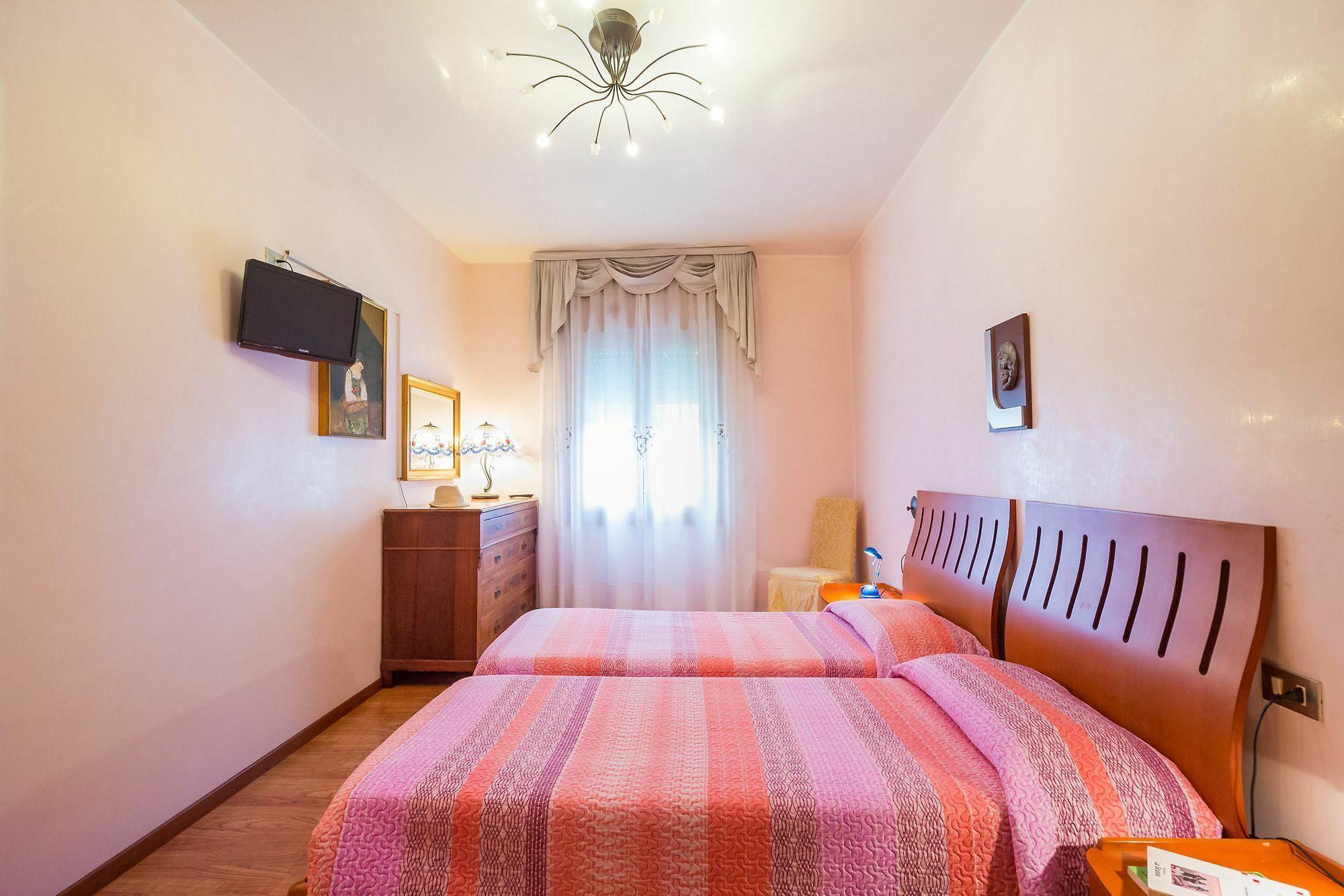 Comfort Triple Room · 1